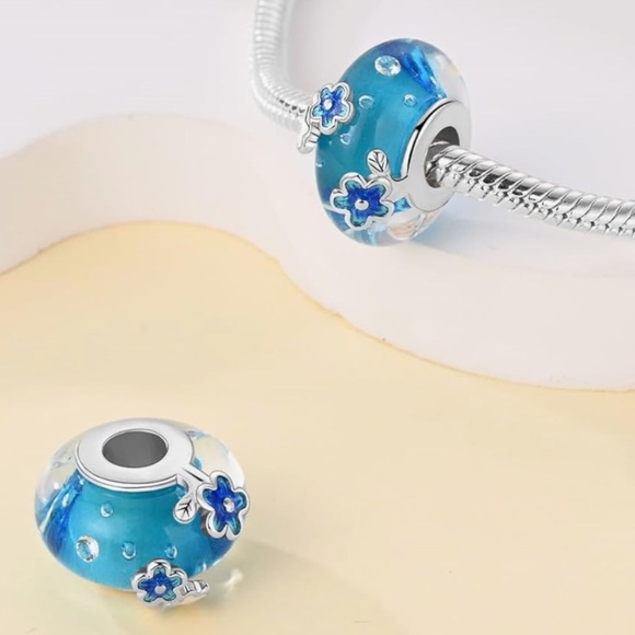 Murano glass slide bead with silver flowers for your Pandora type bracelet - Picture 2 of 3